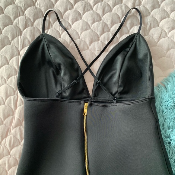 Black Bodycon Dress - Picture 4 of 5